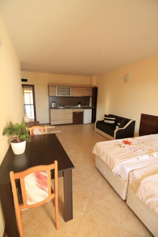 Hotel Marant Sozopol Exterior photo